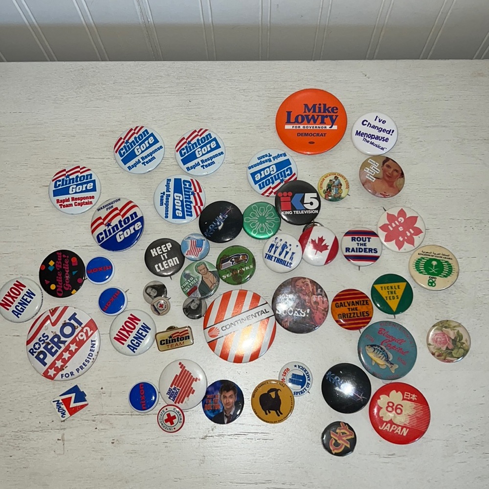 Huge lot vintage pin backs pins Nixon Clinton krull advertising Perot more